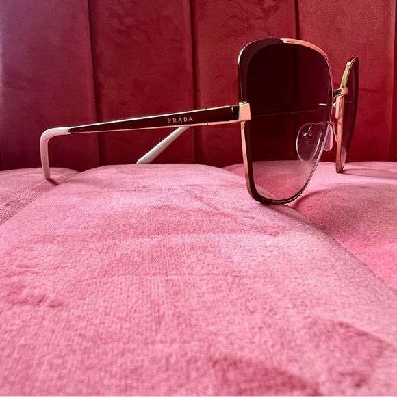 Prada sunglasses - Picture 2 of 5